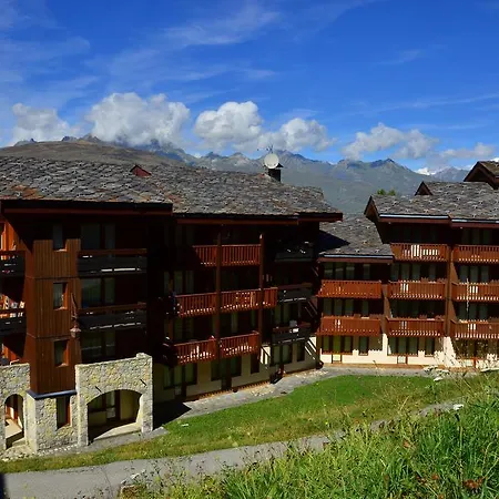 De Hameau Du Sauget Apartment *